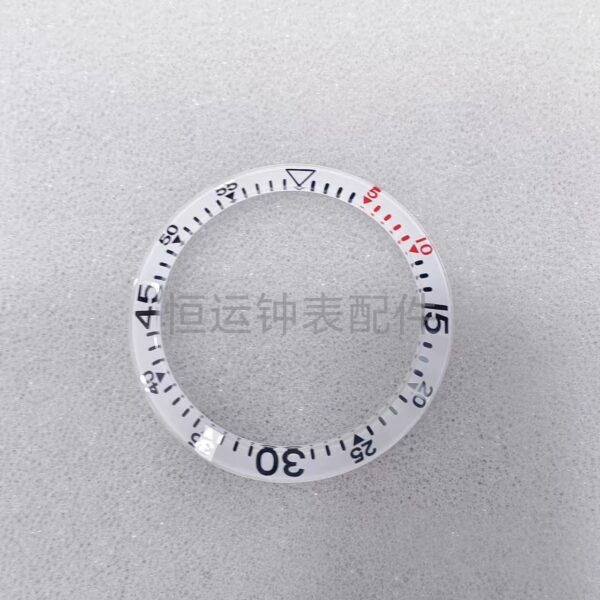 Glass bezel outer ring with cat head and snake motifs for Gucci Dive series