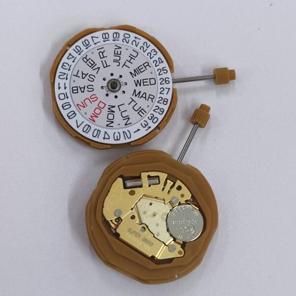 Watch Accessories: Japanese Brand New Original GM02 Movement, Replacement for GM00 Quartz Movement, Three-Hand with Dual Calendar, Including Stem and Battery