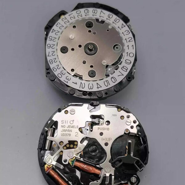 Watch Accessories: Original Japanese VD37B Movement, 3 O'clock Calendar with 6912 Small Second, VD37 Quartz Movement