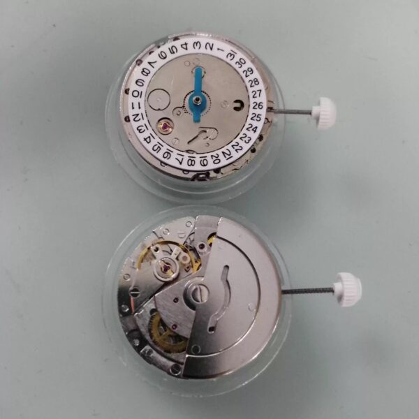 8 Watch Accessories: Beijing 2813 Movement, Domestic Movements 8205 & 8215 (White Movement), Up-Down Calendar, Single Calendar 4-Hand Movement