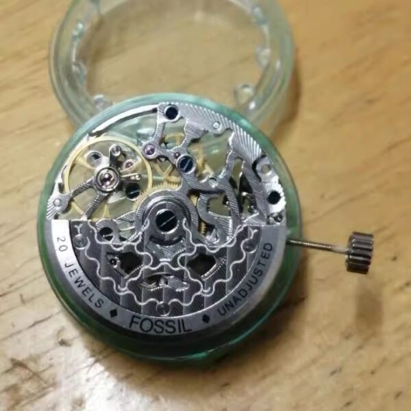 Watch Accessories, Domestic Movement, Tianjin Skeleton Two-and-a-Half Hands Movement, Automatic Mechanical Watch Movement with Small Seconds at 6 O'clock Position