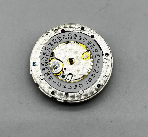 --------- Watch Accessories, Domestic Shanghai 3135 Movement, Blue Hairspring Submariner Movement, Engraved 3135 with Crown Stem