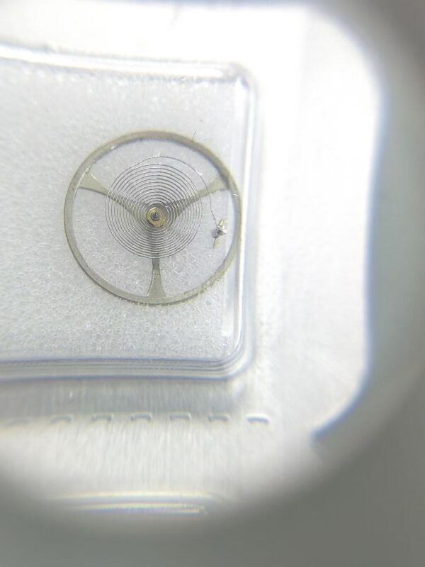 Watch Movement Spare Parts, Shanghai 7120 Crown Stem and Crown Core, Universal Movement 7120 Balance Wheel with Hairspring, Complete Balance