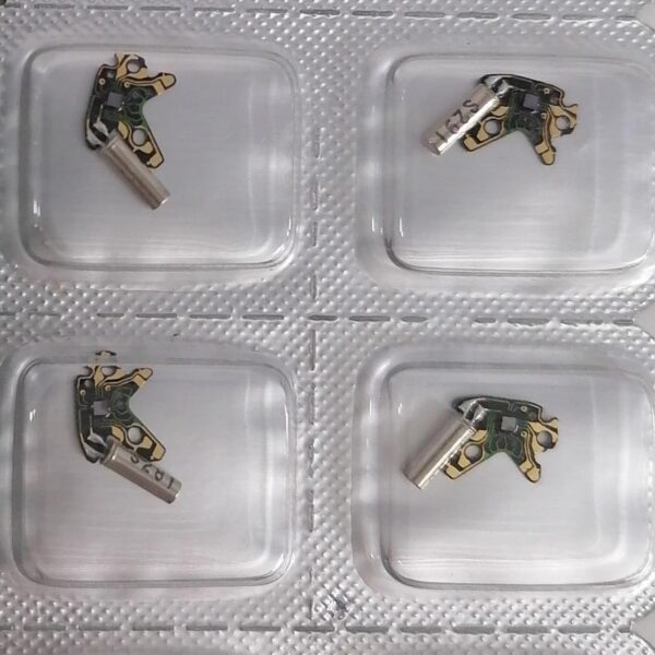 8 Watch Accessories - Brand New Original Japanese Miyota GP00 / GP10 Quartz Movement Circuit Board, IC